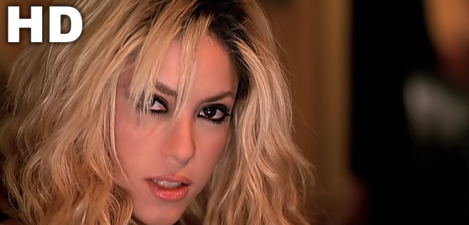 makna-lagu-underneath-your-clothes-shakira