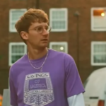 Review Makna Lagu Heat Waves: Kenangan Panas yang Membara