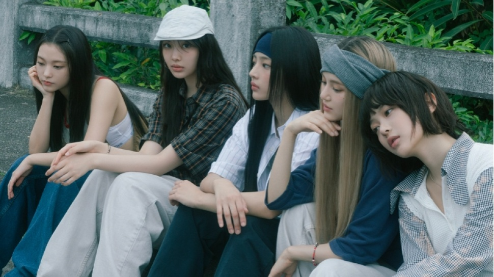 NewJeans Rilis Single How Sweet Dengan Visual Retro Pop