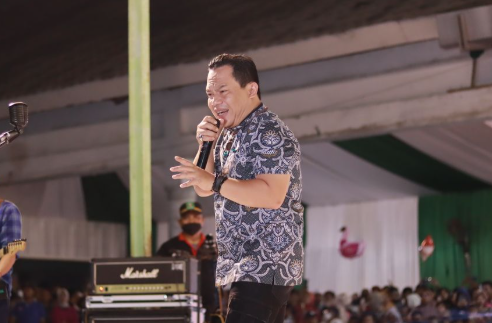 Band Lokal Tur Asia Perdana Jadi Sorotan Musik Dunia